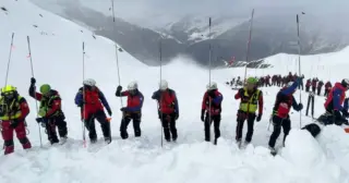 South Tyrol Avalanche Claims Lives of Two Skiers