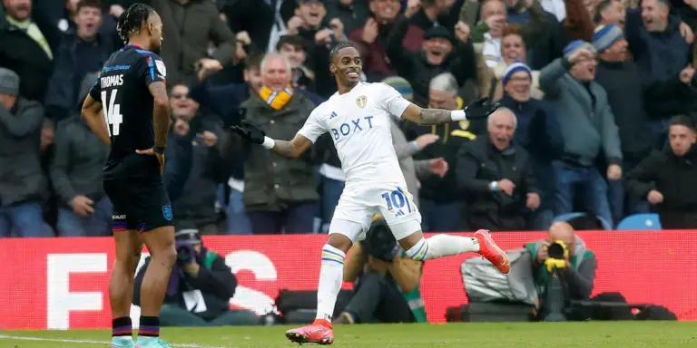Summerville: Crysencio ‘s Impact on West Ham United Amid Transfer Rumors