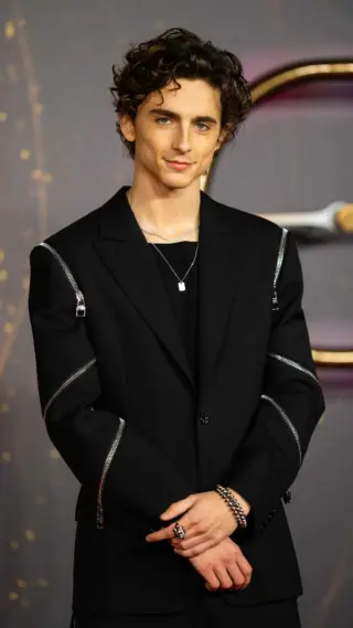 Timothee chalamet’s remarks on ballet and opera spark backlash