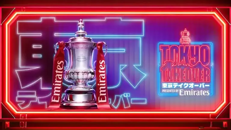 Tokyo Welcomes the Emirates FA Cup Trophy Tour
