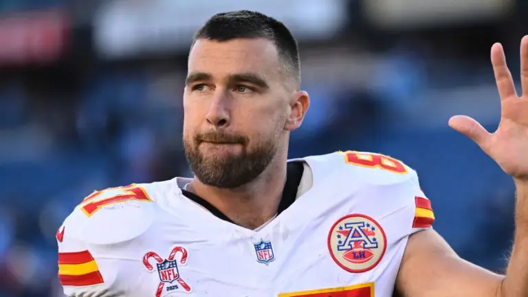Travis Kelce Signs Contract Extension with Kansas City Chiefs