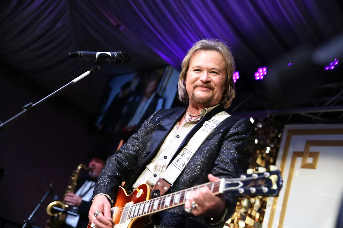 Travis tritt to perform at Reebich Investments Amphitheater in Erie