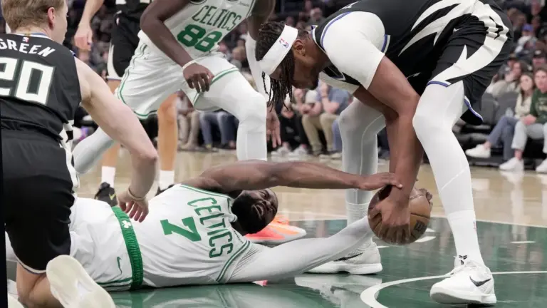 Bucks vs Celtics: A Tough Night for Milwaukee at Fiserv Forum