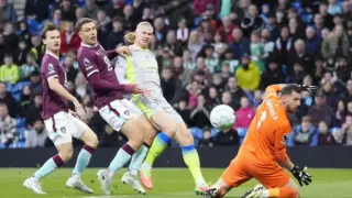 Burnley vs man city: Burnley vs Manchester City: A Narrow Victory at Turf Moor