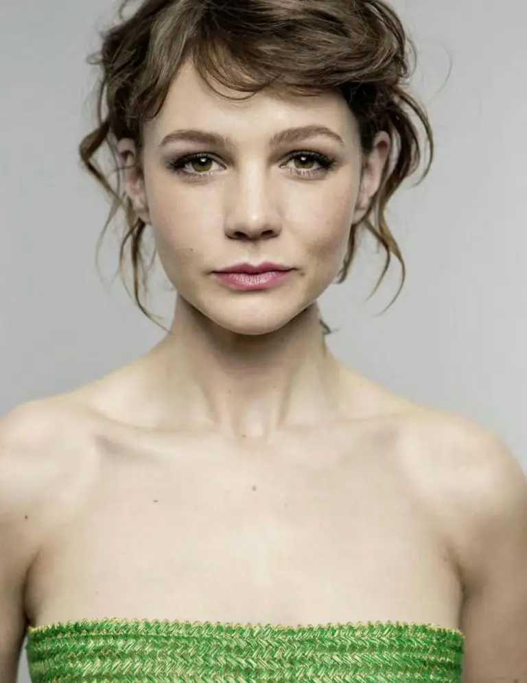 Carey Mulligan Honored at Windsor Castle