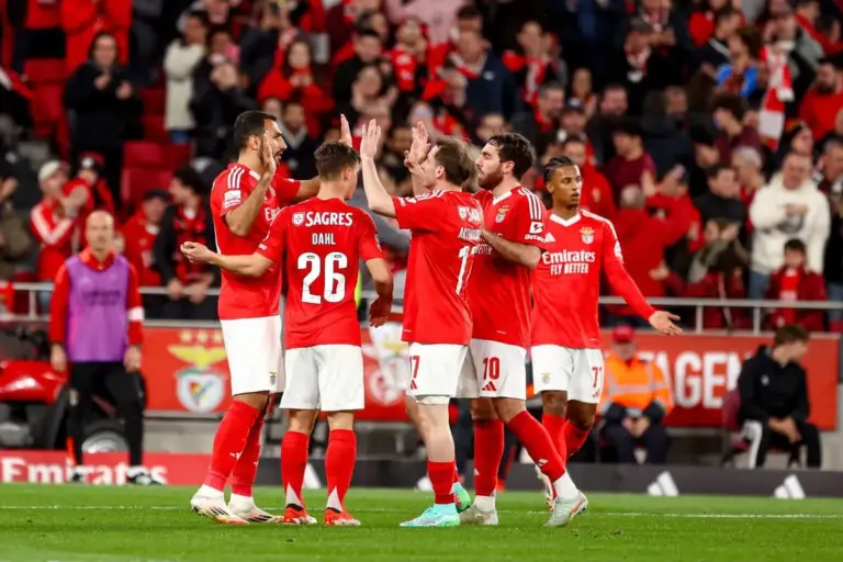 Casa Pia vs Benfica: A Clash at Estadio Municipal de Rio Maior