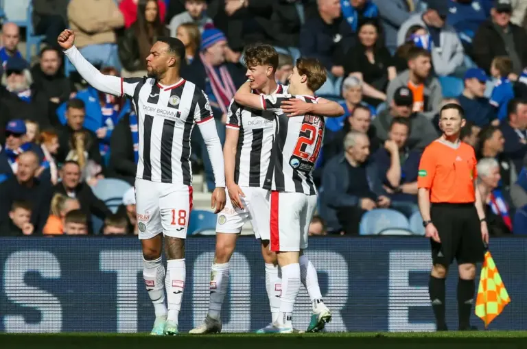 Celtic vs st. mirren: Celtic vs St Mirren: A Narrow Victory at Celtic Park