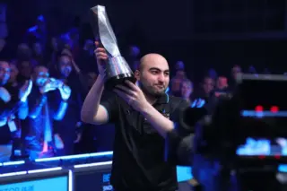 Hossein Vafaei Faces Judd Trump at the Crucible