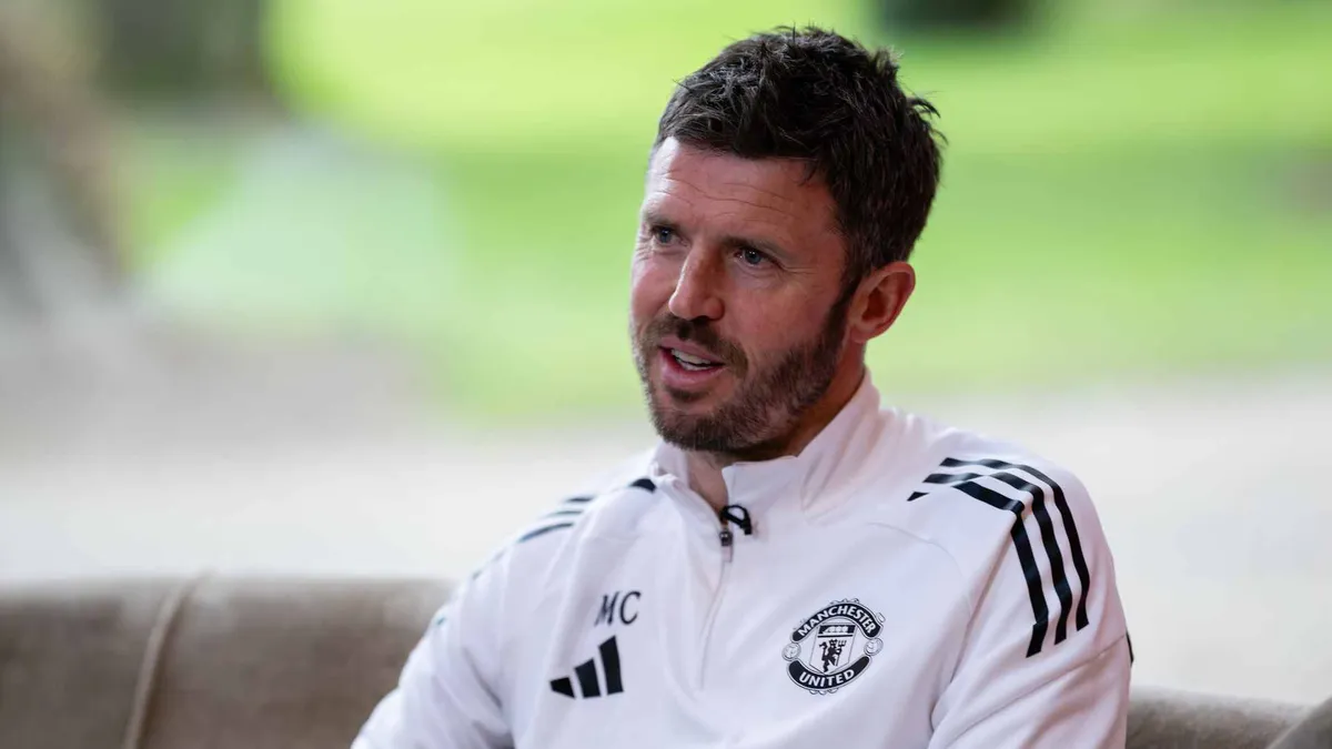 Man united vs leeds: Old Trafford Hosts  Showdown