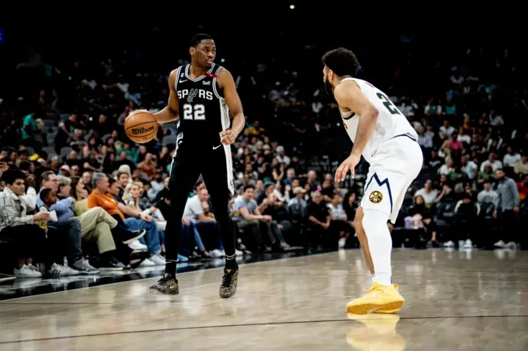 Nuggets vs spurs: Denver Nuggets vs San Antonio Spurs: A Thrilling Overtime Showdown
