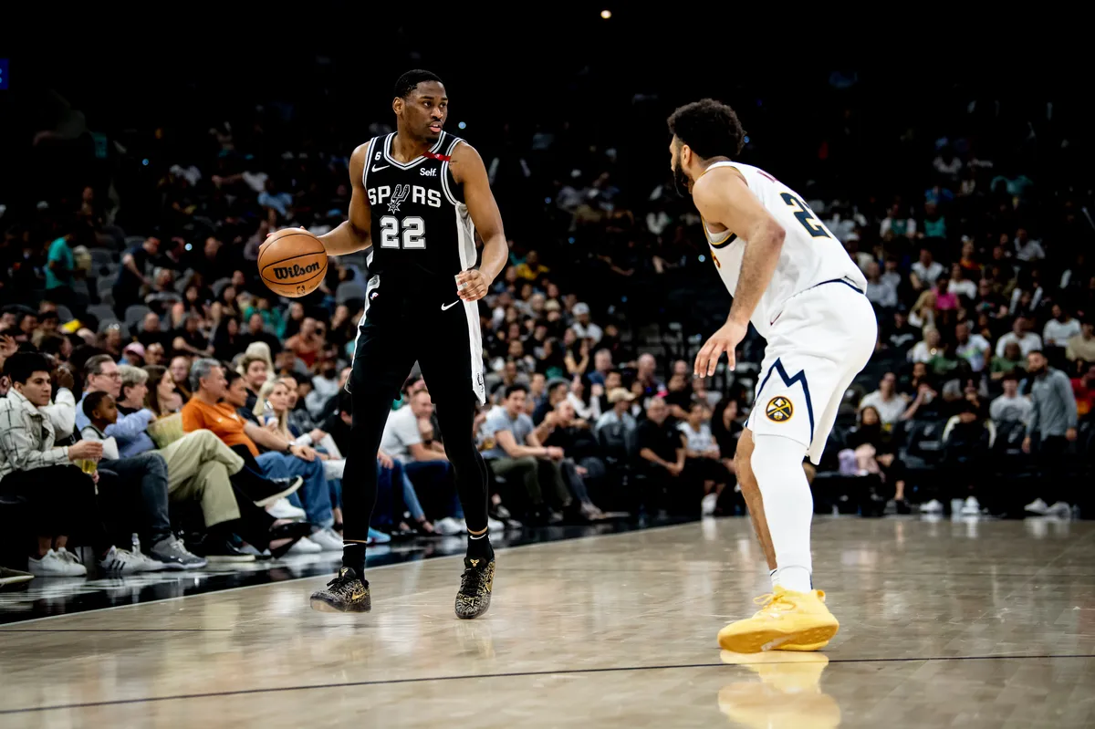 Nuggets vs spurs: Denver Nuggets vs San Antonio Spurs: A Thrilling Overtime Showdown