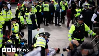 Police: London  Arrest 212 During Vigil Amid Controversy