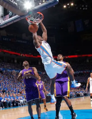 Thunder vs lakers: Oklahoma City Thunder vs Los Angeles Lakers: A Dominating Performance