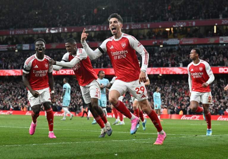 Prize Money Distribution for Premier League Teams Based on Final Standings