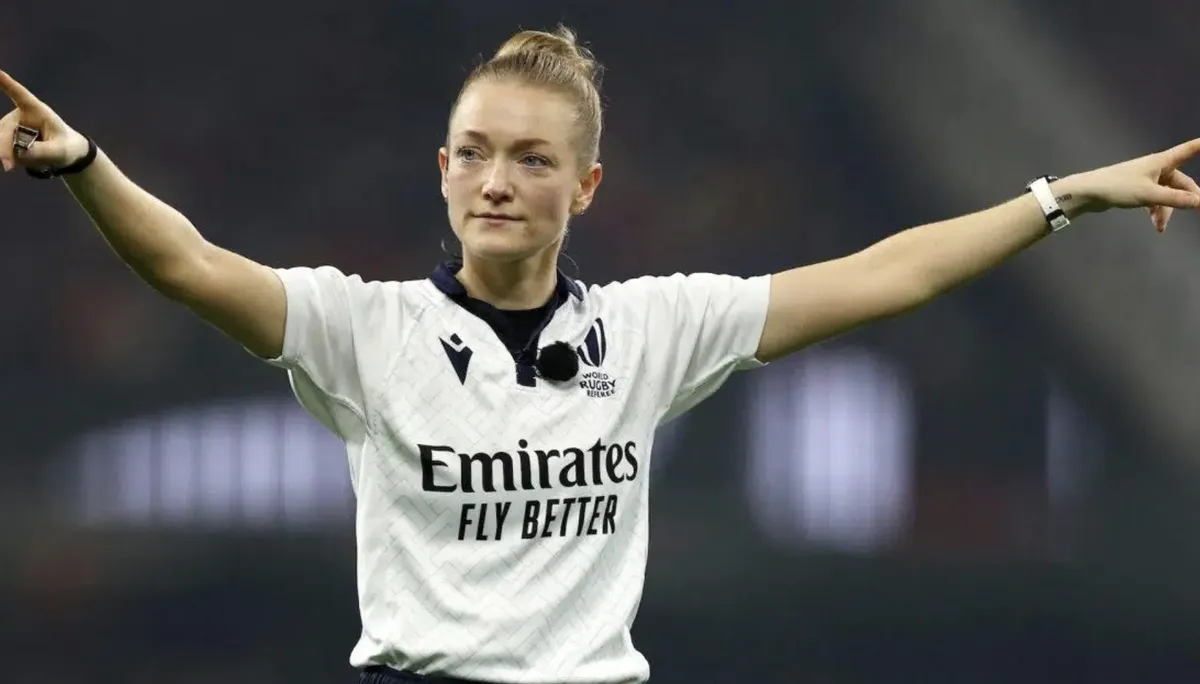 Hollie Davidson Makes History in Rugby Union