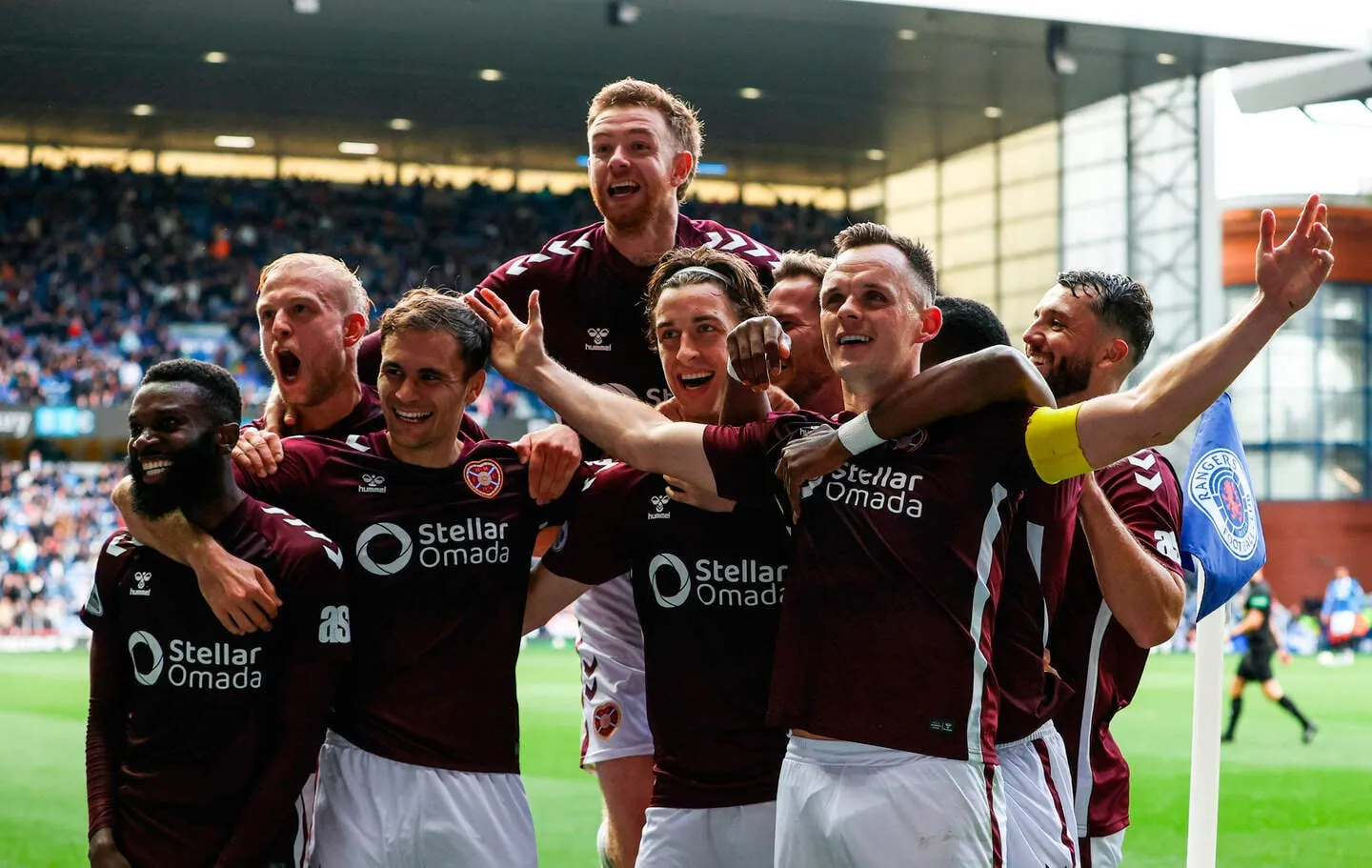 Lawrence Shankland (right) is set to depart Hearts and make the move to Rangers