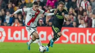 Rayo Vallecano vs Strasbourg: A Historic Moment for the Club