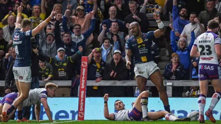 Rhinos vs Trinity: Leeds Rhinos Dominate Wakefield Trinity at AMT Headingley