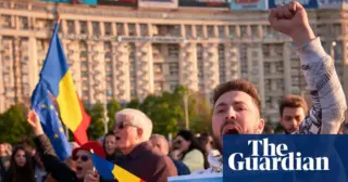 Romanian government collapses