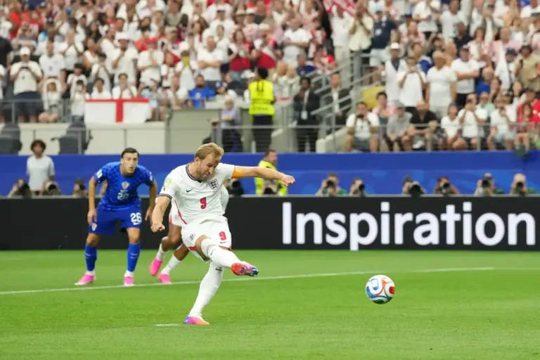 England’s Harry Kane retakes penalty against Croatia after VAR intervention