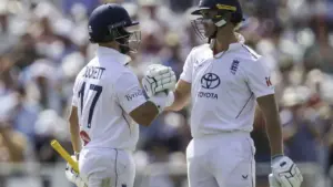 England vs New Zealand: Home side in danger in decider at Trent Bridge