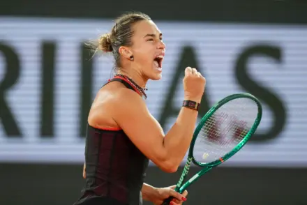 Sabalenka Advances to French Open Quarter-Finals After Defeating Osaka