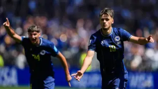 Bosnia-Herzegovina boost knockout stage hopes with 3-1 win over Qatar