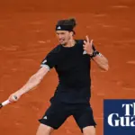 Zverev advances to French Open semi-finals after straight-sets victory