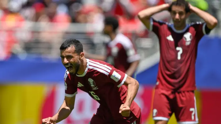 Qatar secure first World Cup point with late equaliser against Switzerland