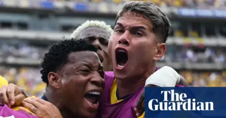 Ecuador stuns Germany 2-1 to reach World Cup knockout stages