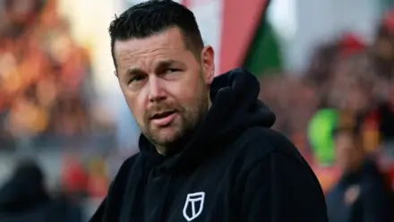 Crystal Palace agree deal in principle for Lens coach Pierre Sage