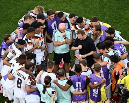 Julian Nagelsmann addresses his squad before the penalty shootout against Paraguay