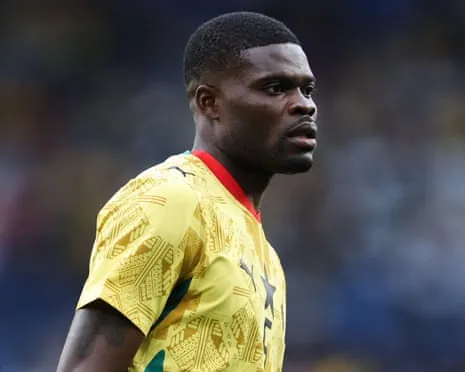 Thomas Partey playing for Ghana.
