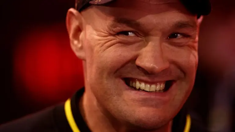 Tyson Fury lighter than Mariusz Wach ahead of Thailand bout