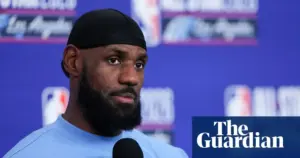 LeBron's new teammates go wild as NBA star announces move