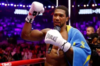 Jeddah: Joshua survives scare to set up Fury showdown