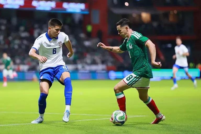 Rangers complete signing of Serbian midfielder Vanja Dragojevic