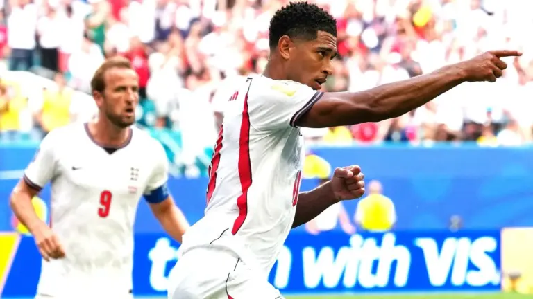 Miami: England advance to World Cup semi-finals after contentious Norway match