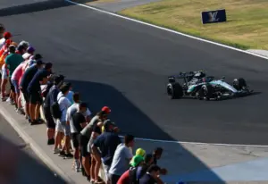 Mercedes explain what led to Russell’s poor start in Hungary