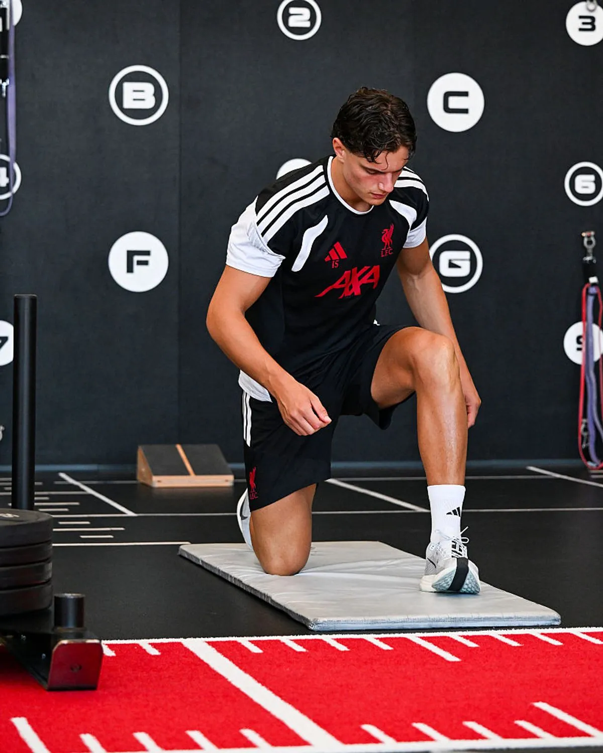 KIRKBY, ENGLAND - JULY 14: (THE SUN OUT, THE SUN ON SUNDAY OUT) Giovanni Leoni of Liverpool during a training session at AXA Training Centre on July 14, 2026 in Kirkby, England. (Photo by Andrew Powell/Liverpool FC via Getty Images)